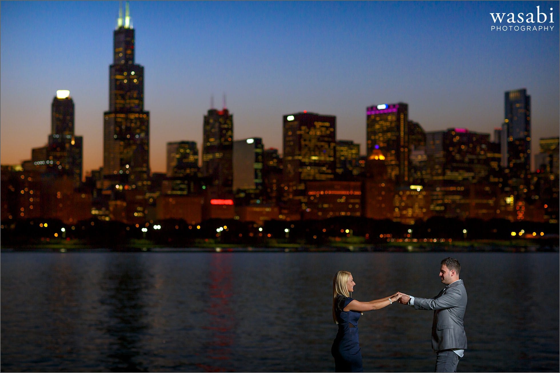 chicago-skyline-engagement-photos-09
